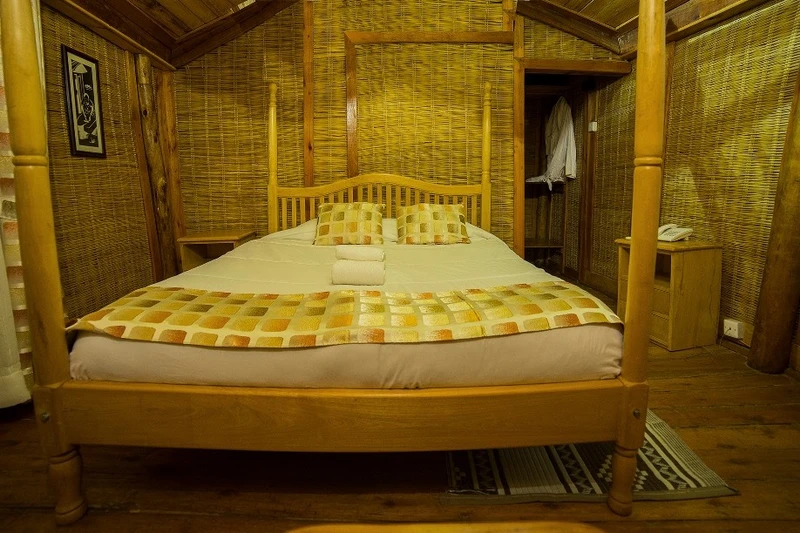 Bunyonyi Eco Resort Cottage
